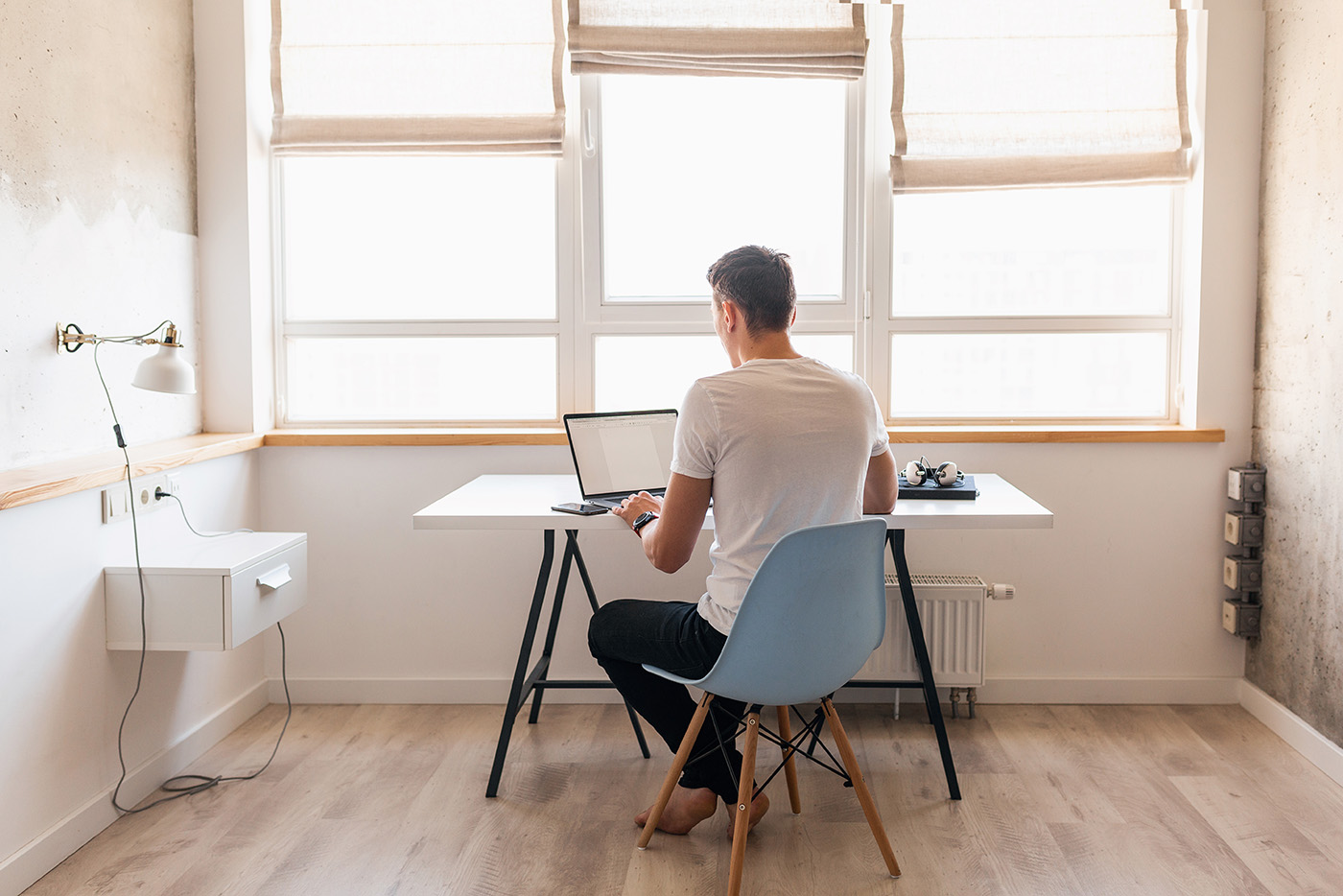 10 manieren om minder lang achter elkaar te zitten