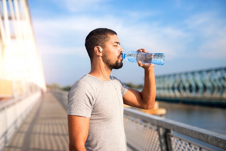10 tips om voldoende water te drinken